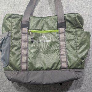 L.L. Bean Convertible Tote and backpack bag green beach camping travel shopping